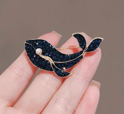 Fashion Blue Dolphin Brooch New Animal Brooch for Women Jewelry Gifts PD1828