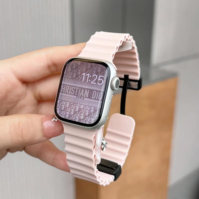 Silicone Strap For Apple watch band 49mm 46 45 44 40 41 38mm magnetic buckle bracelet iWatch series 3 4 5 6 se 7 8 9 10 Ultra 2