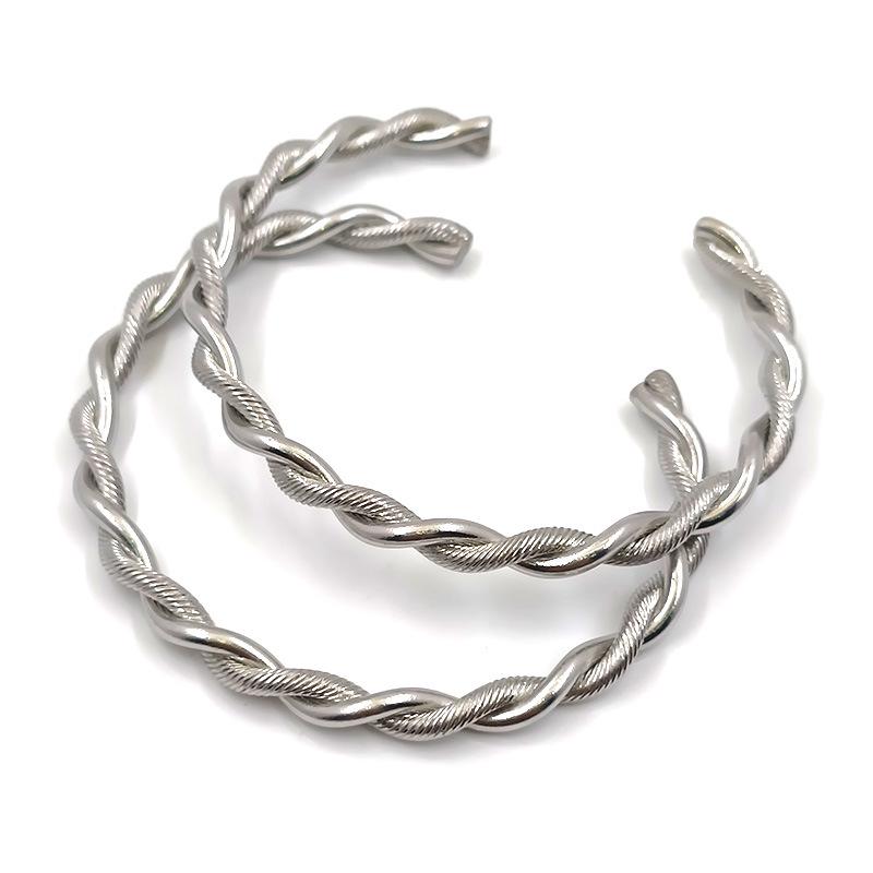 18K Gold Inlaid Stainless Steel Twisted C-Shape Bangle - Simple, Personalized Jewelry Accessory