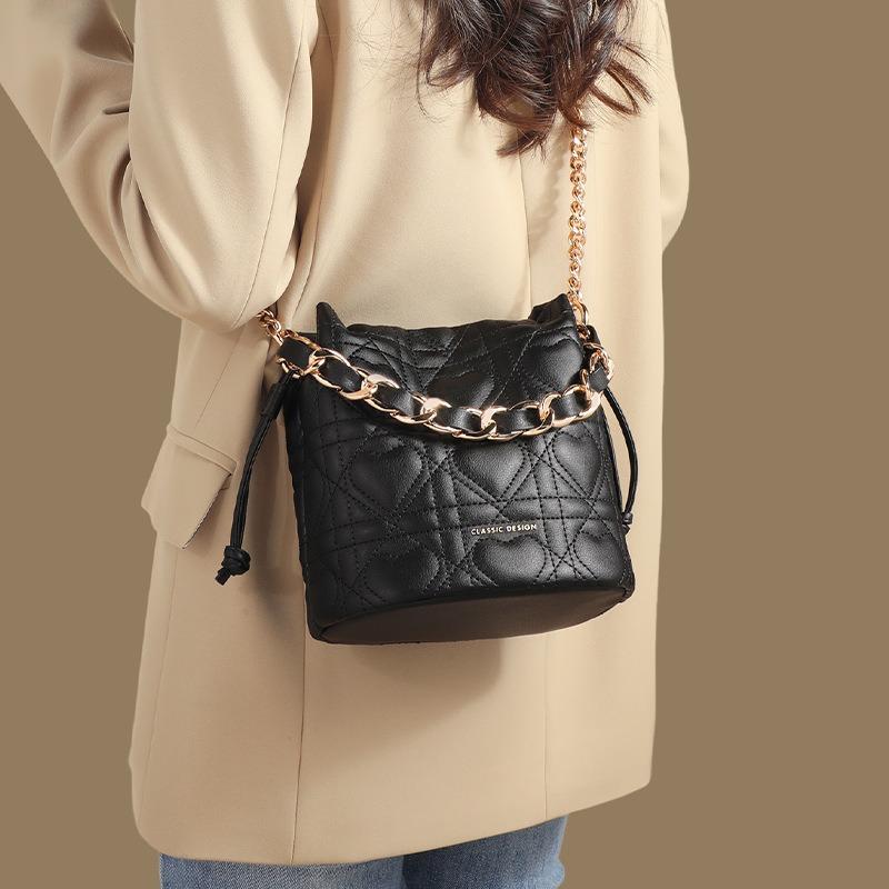 Bucket Bag Women's New Women's Bag Leather Shoulder Messenger Bag High-end Portable Chain Bag