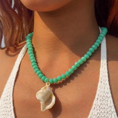 Bohemian Green Cut Beads Acrylic Conch Pendant Necklace Women's Jewelry Beach Style Personalized Resin Conch Necklace