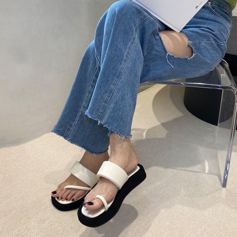 Niche Design Sense Thick Bottom Toe Cool Slippers Women's Summer 2025 New Irregular Set of Toe Outer Wear Flip-flops