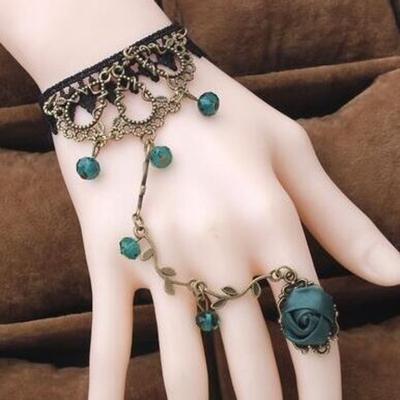 European and American Retro Lace Vine Spirit Crystal Lolita Temperament Lace Bracelet with Ring Integrated Chain Women's Jewelry Accessories