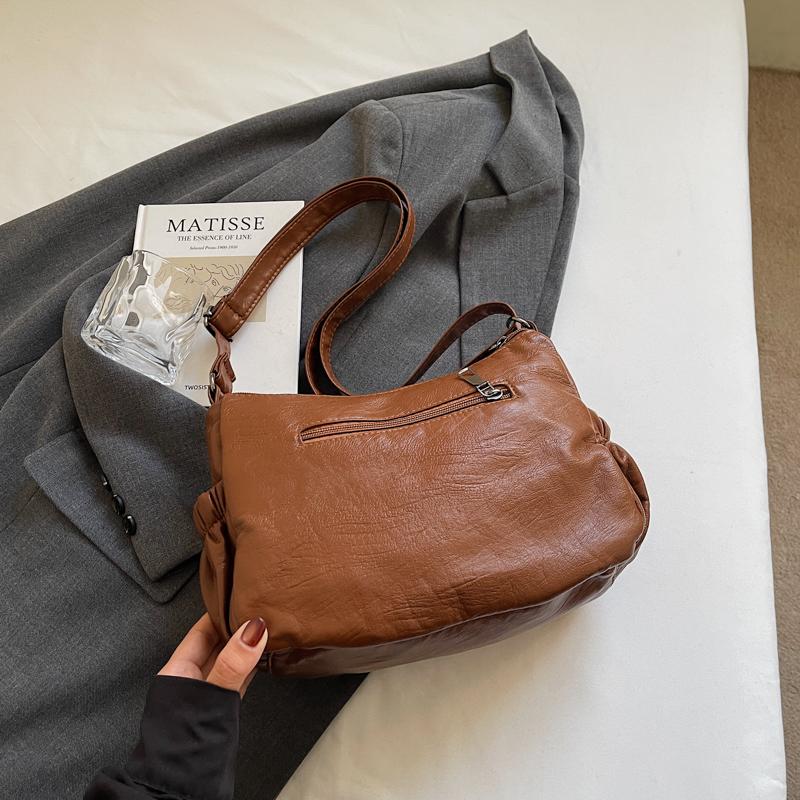 Soft Leather Shoulder Bag Women's Commuter Mother Bag Multi-Layer Crossbody Bag