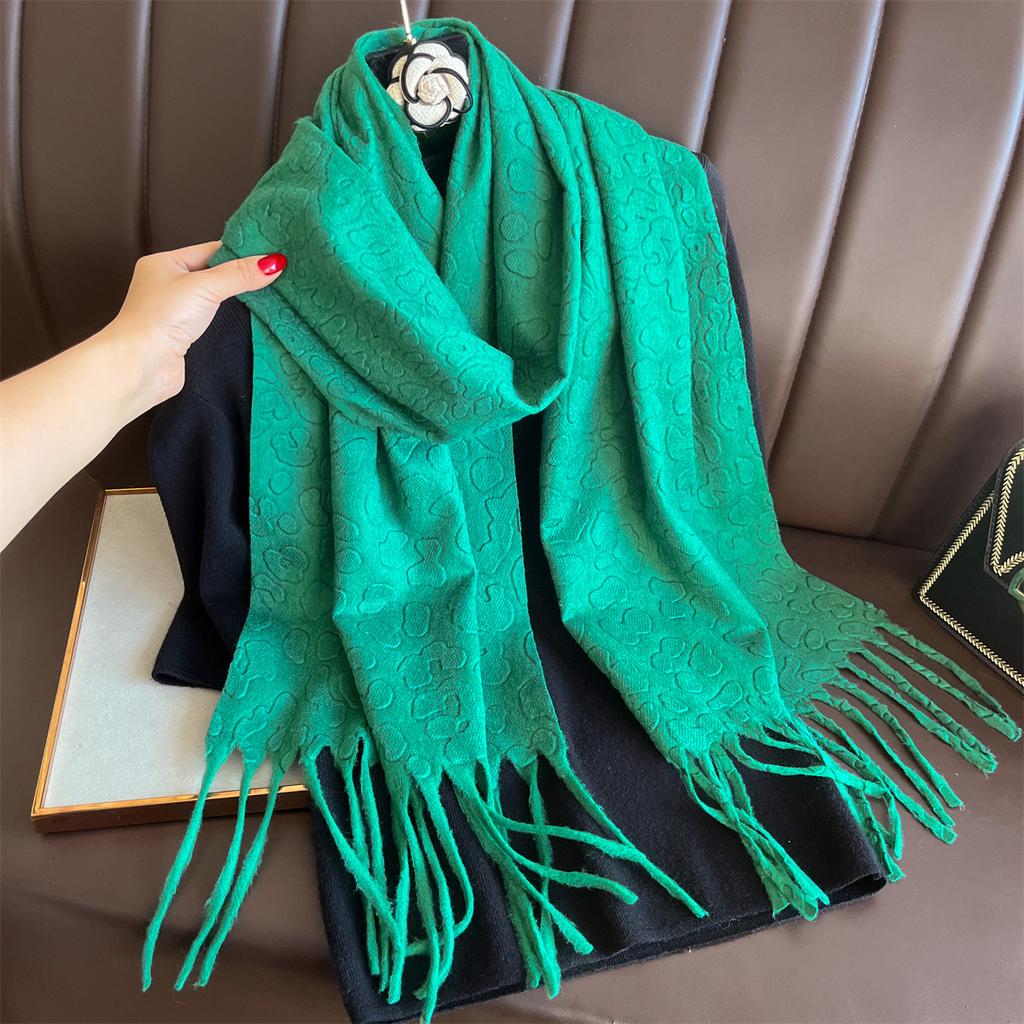 26Color Embossing Luxury Winter Warm Women Scarf Cashmere 30x180cm Shawls Thick Neck Scarves Hijab Wraps Tassls Pashmina