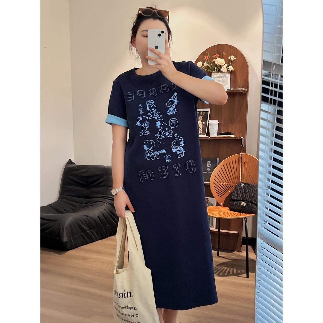

Blue Tone Retro Embroidered Loose Fit T-shirt - Drop Shoulder Sleeves, Round Neck, Short Sleeve XL