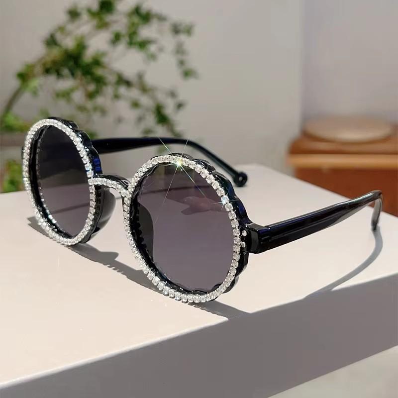 

KAMMPT Vintage Round Sunglasses with Rhinestones Women 2024 New Gradient Decorative Shades Trendy Original Handmade Sun Glasses without case