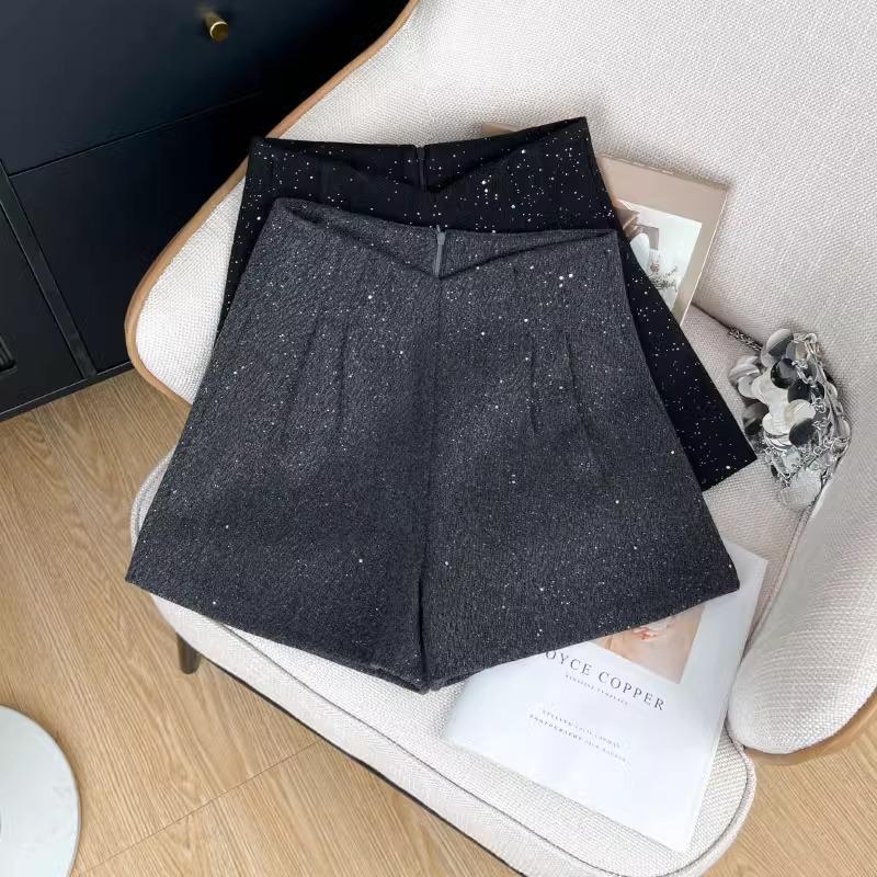 

2024 Women s Winter Starry Sky Wool Wide-Leg High-Waisted Pleated Shorts XS