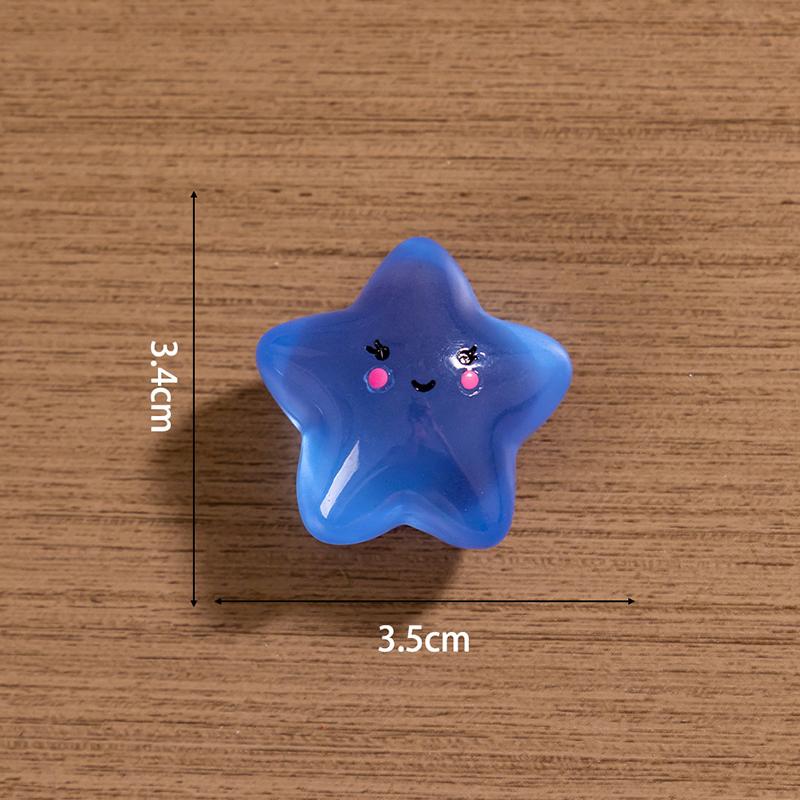 

Мультфильм Милые Светящиеся Звезды Луна Облака Миниатюрные Фигурки Креативные Кавайные Мини Маленькие Украшения Украшения Для Дома Аксессуары as the picture