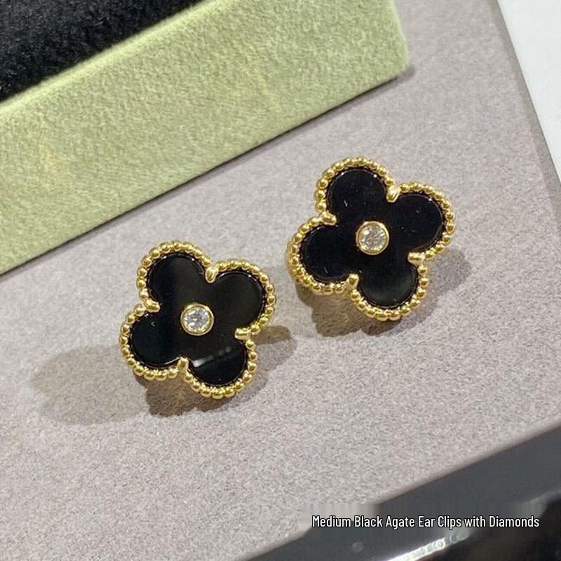 High-Version 18K Rose Gold Earrings: Four-Leaf Clover with White Mother-of-Pearl & Red Agate - Fashionable, Luxurious, INS Style.