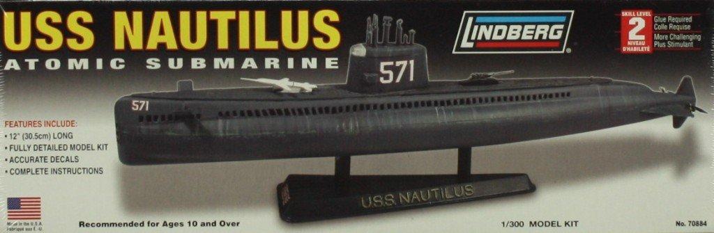

Platz US Navy Nautilus nuclear submarine plastic model 1/300