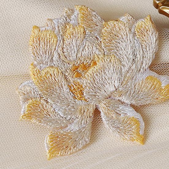 Toppa Fiore di Loto Applique Floreale Ricamata Realistica Toppa Termoadesiva Fiore di Loto Toppa Ricamata per Giacche Zaini Cappelli Borse e Artigianato Fai da Te