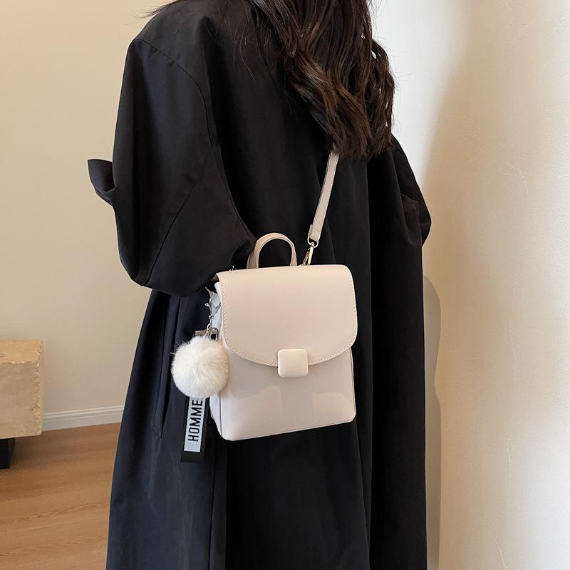 Light Luxury and High-end Backpack for Women, Fashionable and Color Blocking High-quality Backpack, Lightweight Commuting Crossbody Bag