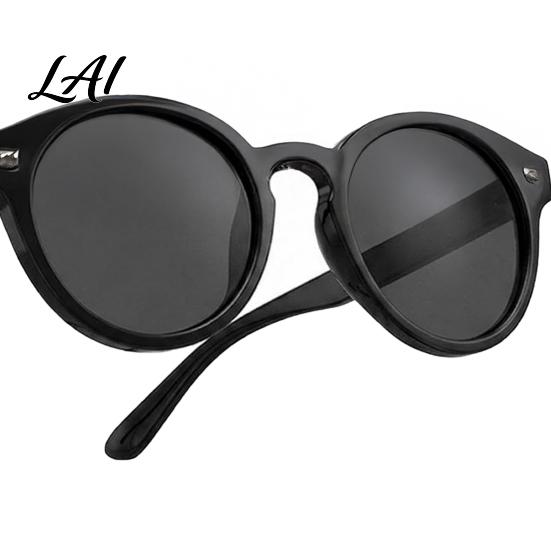 Easy Control Water Spray Glasses Prank Glasses Novelty Squirting Sunglasses Round Sunglasses