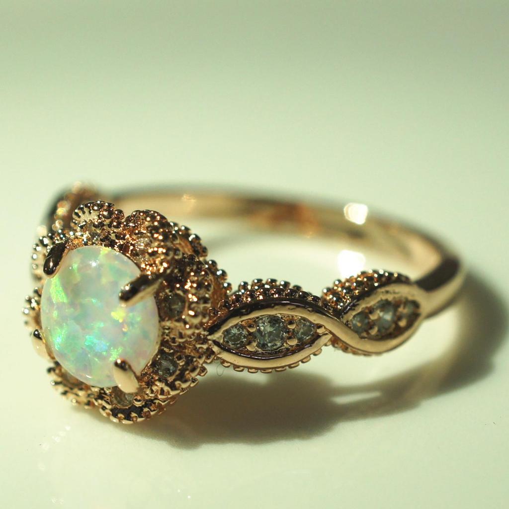 Opal Rings: Fashionable European & American Couple Jewelry