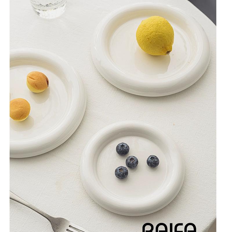 Creative Chubby Round Ceramic Dessert Plate for Homes and Restaurants