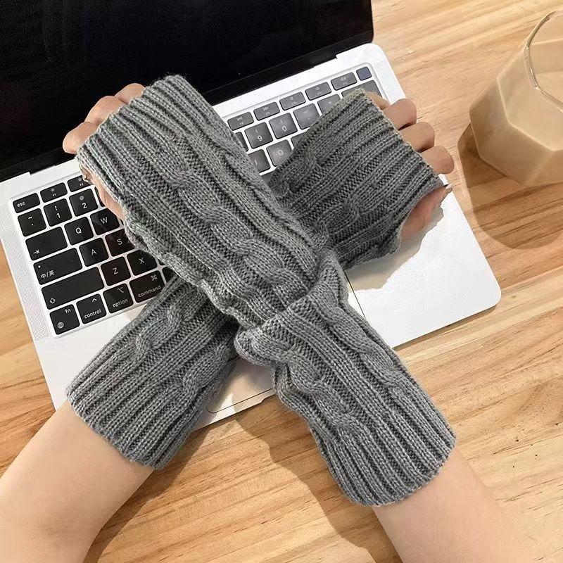Sleeves Winter Warm Long Sleeves Wrist Half Finger Design Touch Screen Fashion Decorative Clothing Accessories