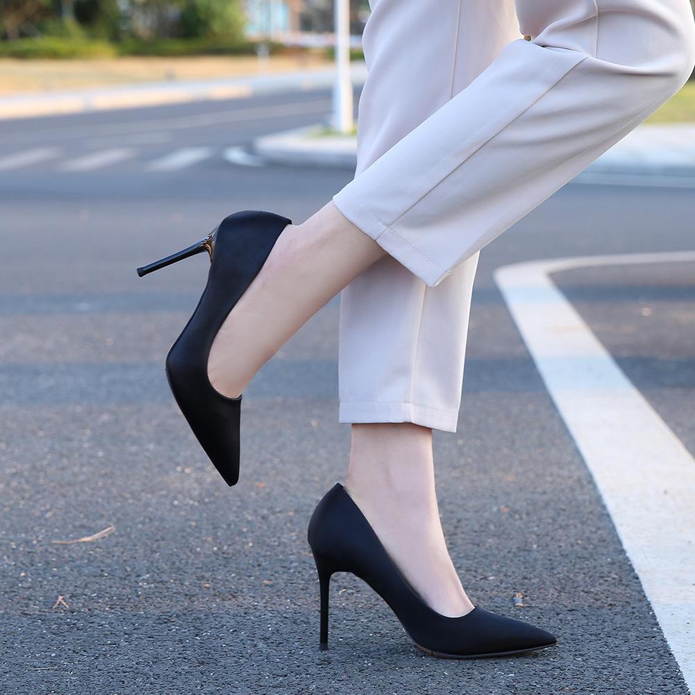 Wind nightclub shallow mouth large size heel pointed high heels thin heel catwalk sexy (this style will not be replenished)