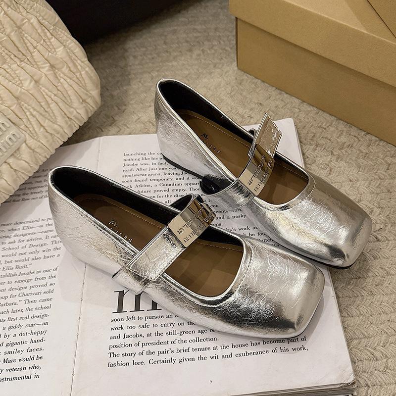 2025 French gentle wind evening shoes with inner height increase soft leather grandma shoes versatile commuter wedge heel single shoes