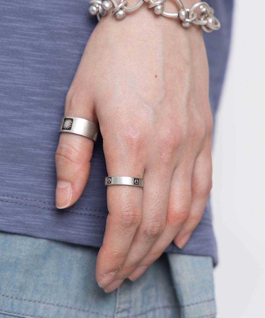 Towtow Archive Carved Ring Set Silver