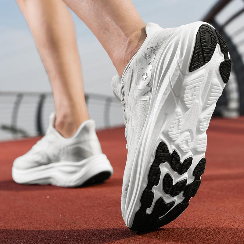 Nuove scarpe da corsa con plateau da uomo alla moda, sneakers in rete traspirante, scarpe da uomo per maratona e corsa all'aperto