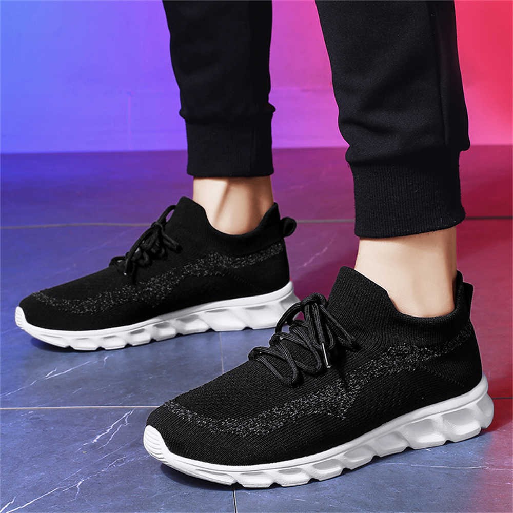 In The Forest Lace Up Luxury Walking Shoes Boots Mens Dressed Shoes Mens Dress Loafers Sneakers Sport Footwears Sepatu Out