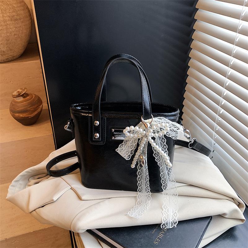 2025 summer high-end exquisite handbag bag women's shoulder messenger bag fashionable versatile bucket bag