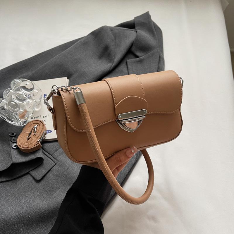 

Зарубежная повседневная сумка женская 2025 новая трендовая весенне-летняя ретро сумка-мессенджер нишевый дизайн однотонная на плечо маленькая квадратная сумка хаки