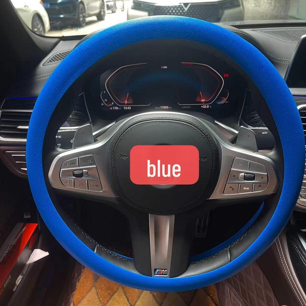 Ultra-thin Silicone Steering Wheel Cover - Non-slip, Wear-resistant, Universal Fit for All Seasons