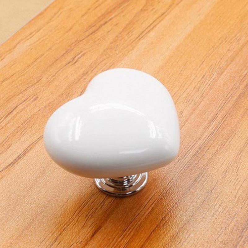 3PCS Heart Shape Toilet Presser Button Bathroom Water Tank Push Switch Toilet Bathing Room Decor Nail Protector