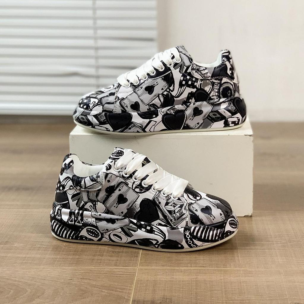 Sportschuhe mit Graffiti-Print für Damen, modische Plateau-Sneaker mit Schnürung und niedrigem Oberteil, lässige Skateschuhe