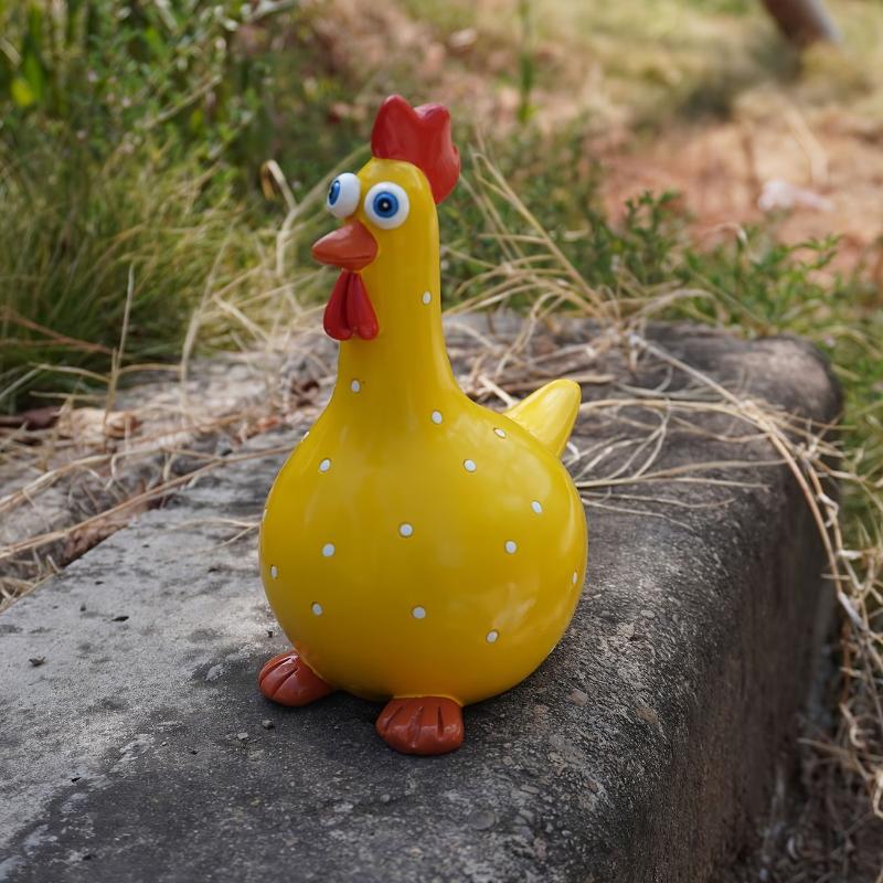 Cute Large-Eyed Polka Dot Rooster Resin Figurine Chicken Statue Indoor Outdoor Garden Decor Creative Ornament Festival Gifts