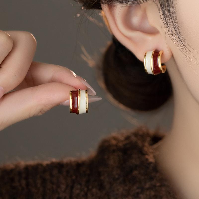 Vintage Wine Red Contrasting Half Circle Enamel Earrings For Womens Elegant Temperament Jewelry Christmas Accessorise