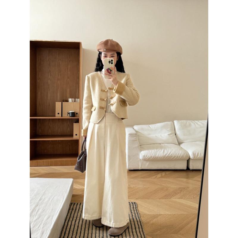 

Новое двухстороннее кашемировое пальто в китайском стиле с пряжкой для женщин с V-образным вырезом в стиле ретро, контрастное короткое шерстяное пальто M