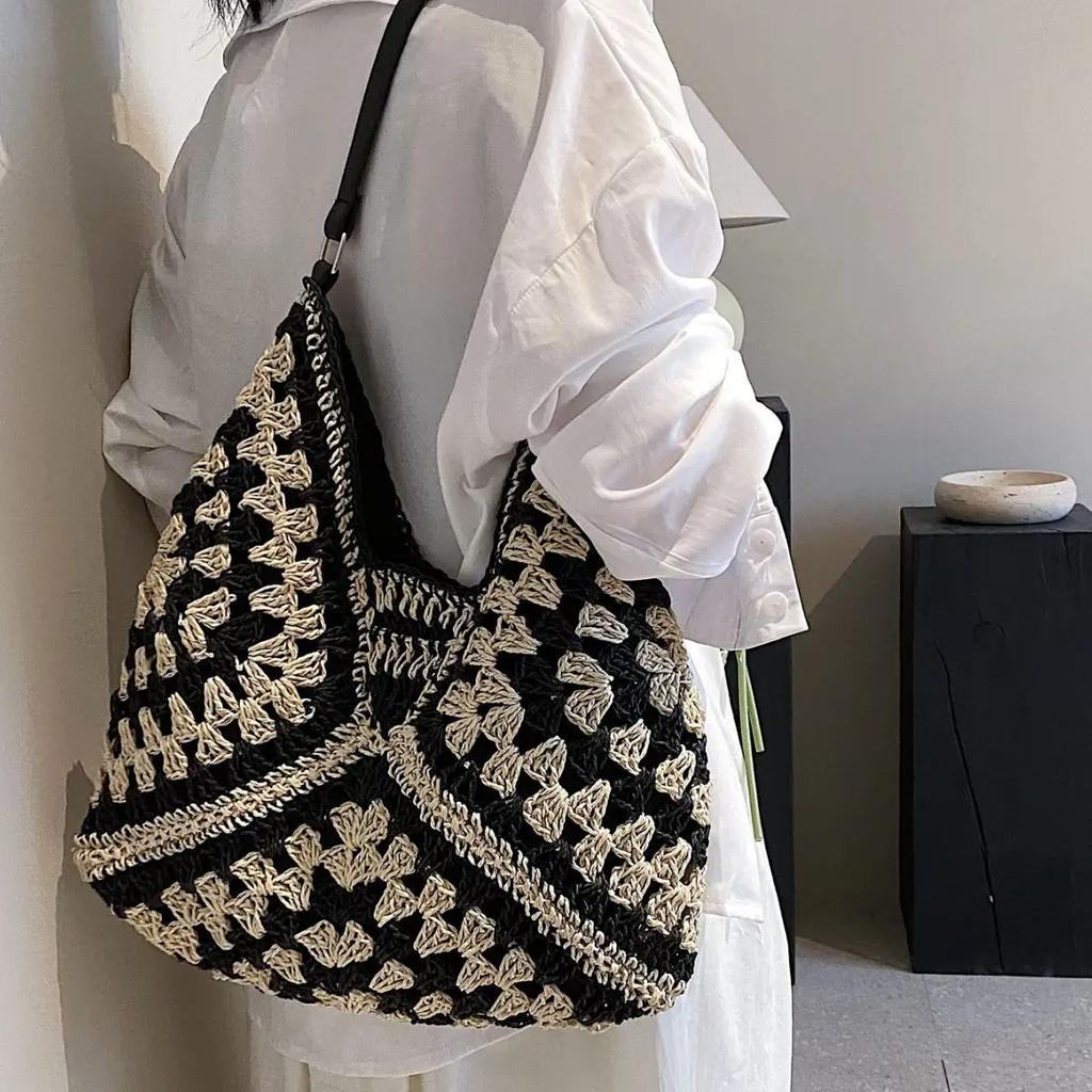 Commuter Large-capacity Straw Shoulder Bag Women's  New Popular Knitted Hollow Handbag Fashion Shoulder Bucket Bag