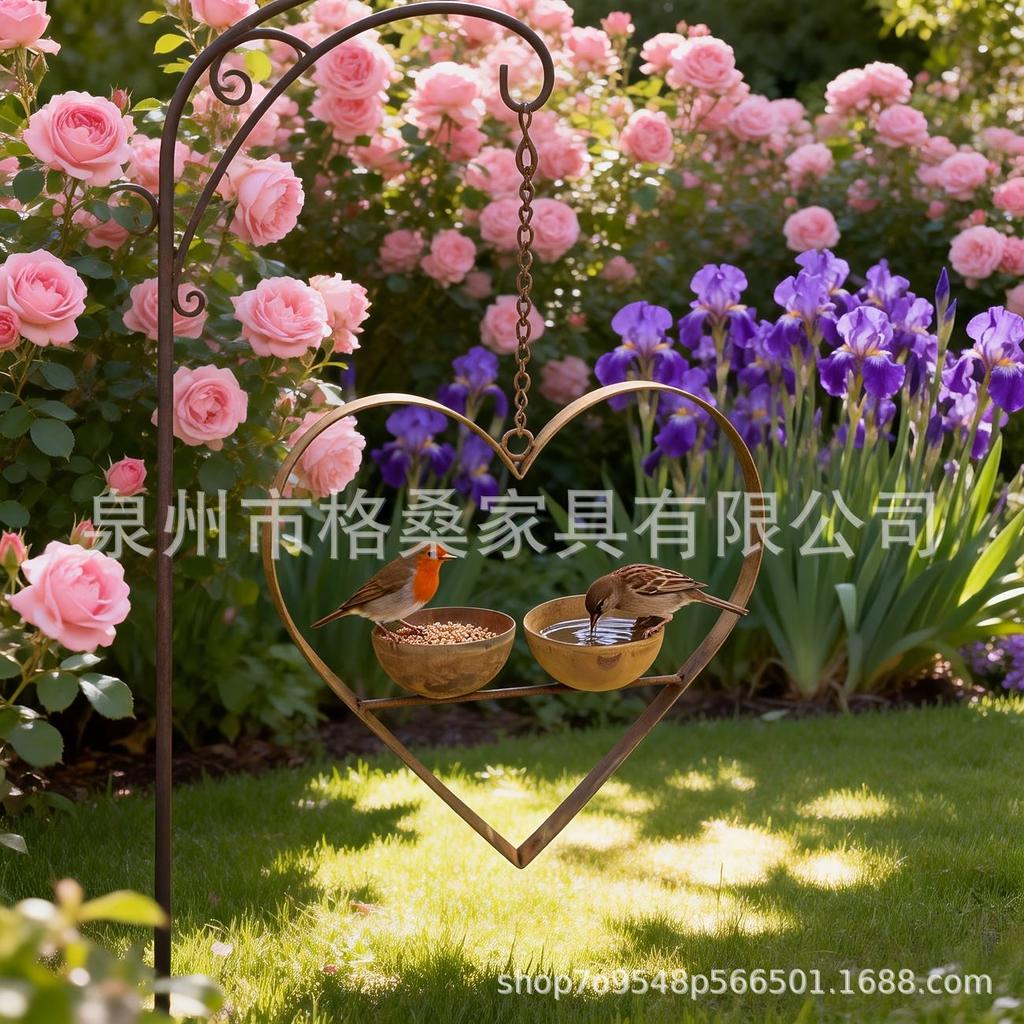 Metal Heart Shaped Outdoor Bird Feeder Hanging Garden Decorative Iron Frame Small Bird Feeding Station with Two Wooden Bowls
