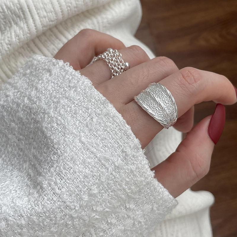 Geometric Design Unique Copper Ring With Pleated Texture Perfect For Womens Fashion