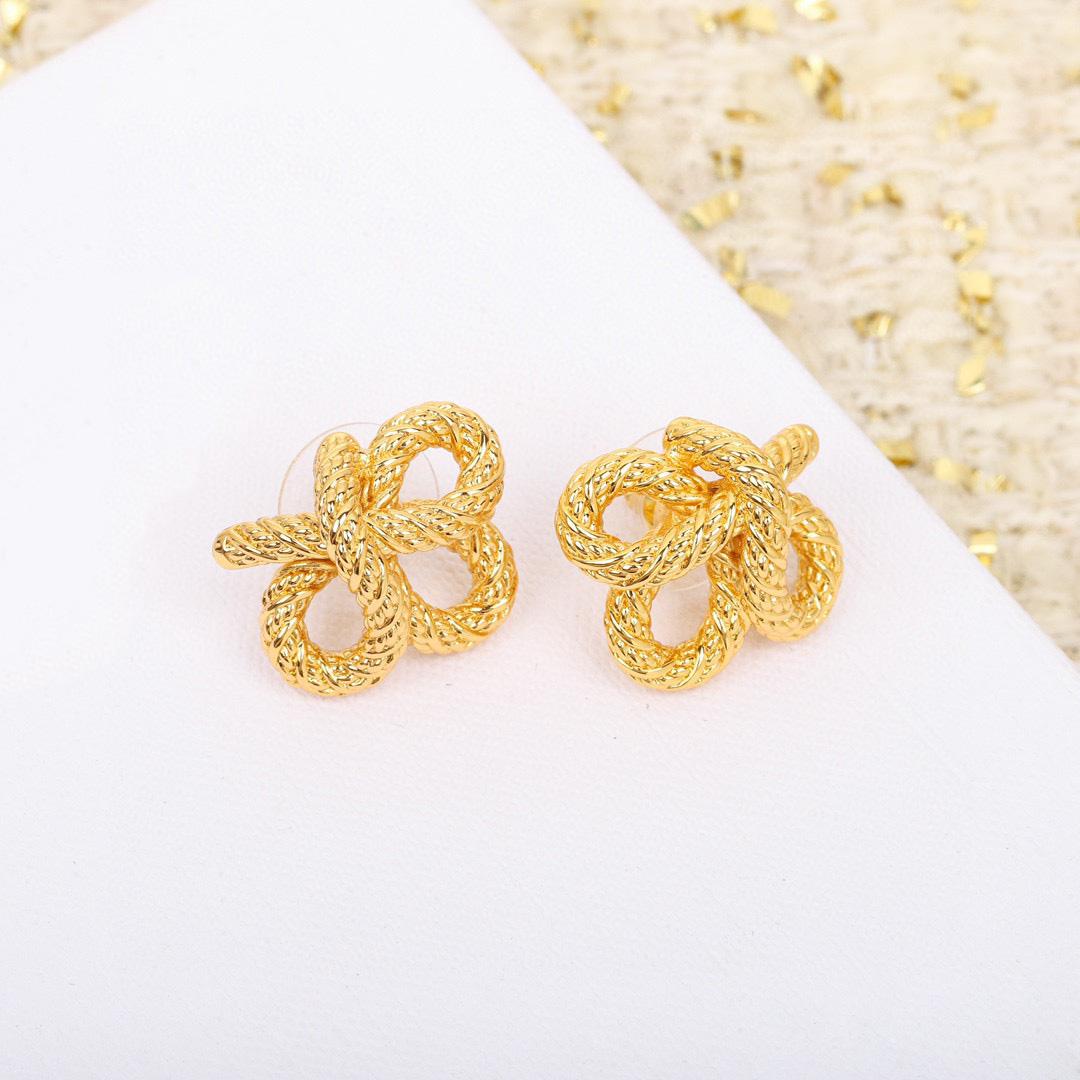 

New Hot Brand Vintage Hemp Rope Earrings for Women Luxury Jewelry Fashion Designer Eardrop Lady Party Golden Stud Earrings