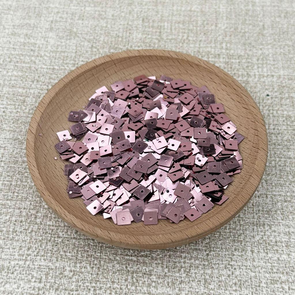 Square Sequins with Hole: PET Quadrilateral Sequins, DIY Bead Jewelry & Stage Costume Accessories