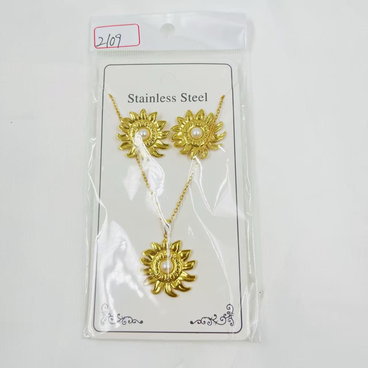Hydraulic Hollow Lantern Earrings & Gold-Plated Stainless Steel Necklace Set