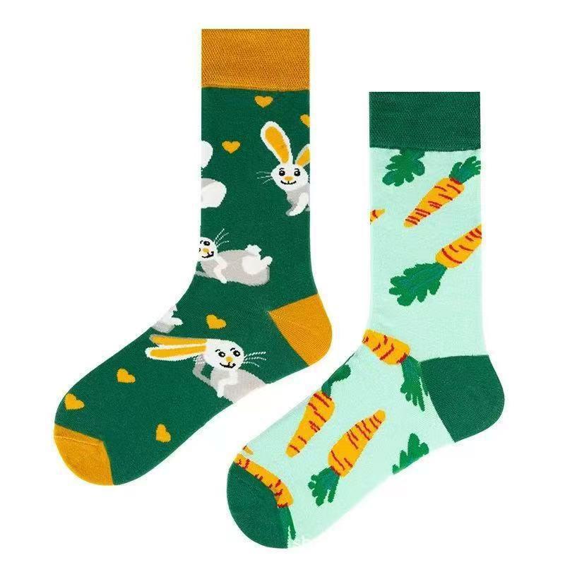 Original Asymmetrische Cartoon Hip Hop Baumwollsocken für Paare - Wadenhoch Mandarinenente Stil für Damen und Herren