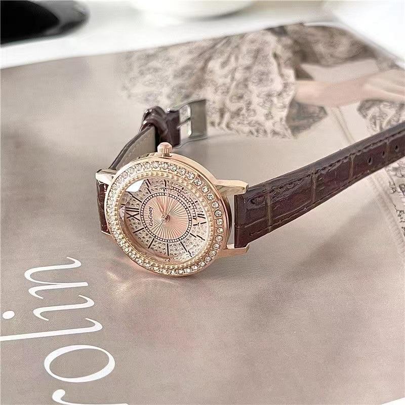 Magnetic Watch for Women Diamond-encrusted Fashion Belt High-end Quartz Watch