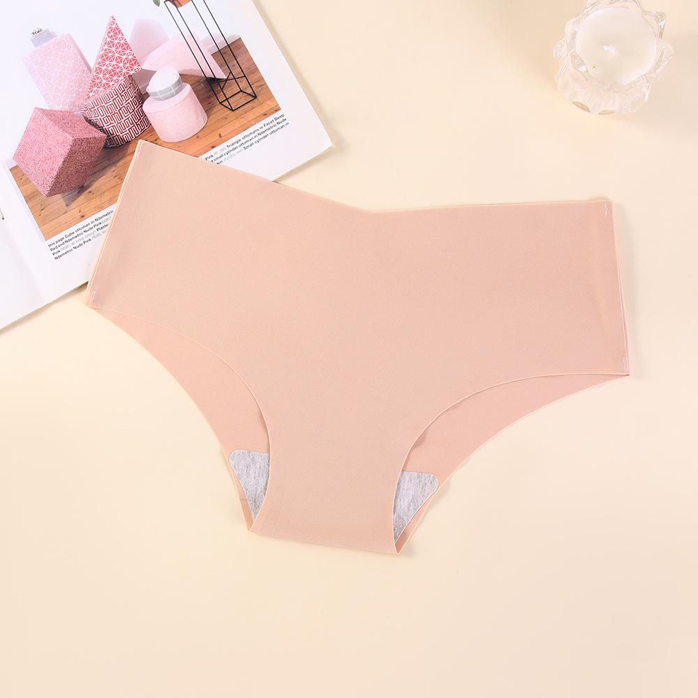Plus Size Seamless Women's Ice Silk Triangle Panties - European & American Style Nylon Yoga Underwear