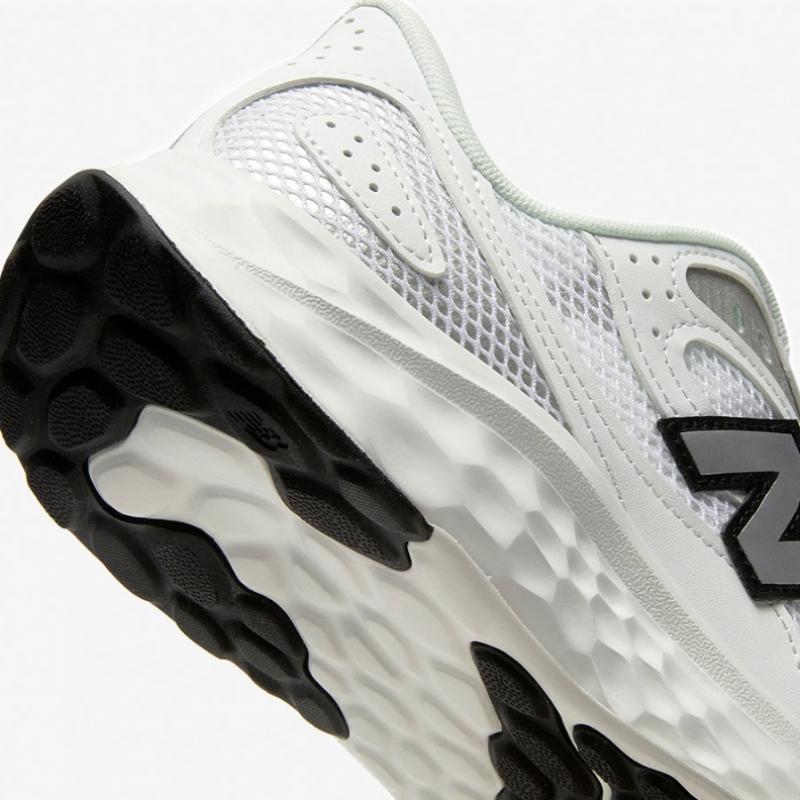 New Balance Nbpfef779w Fresh Form Arish V4  Women D   White 