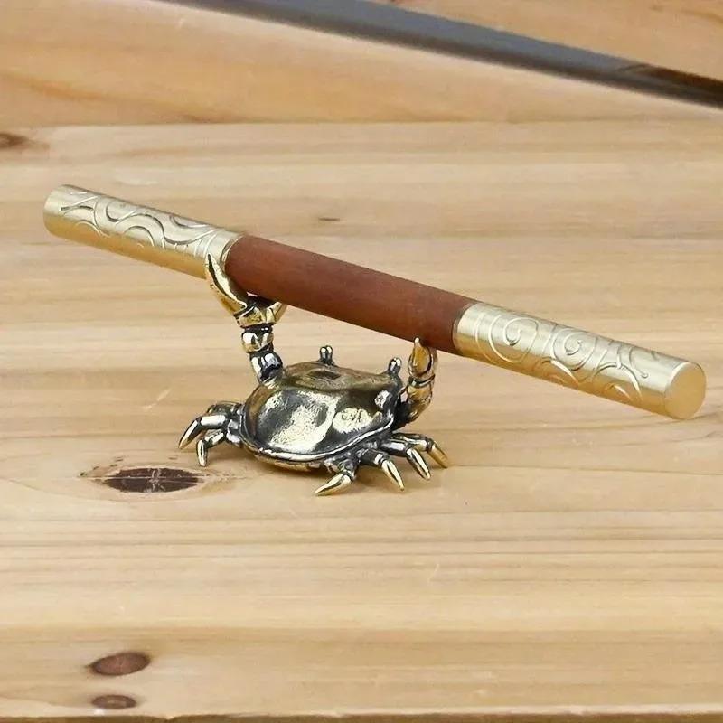 Brass Crab Sculpture Weightlifting Craft Ornament Crab Pen Holder Creative Brass Decorative Art
