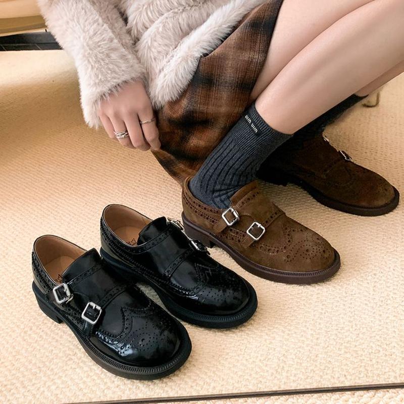 Fashion Women's new leather, cowhide, patent leather, cowhide, suede, metal belt buckle, carved hole, fashionable single shoe, work shoe