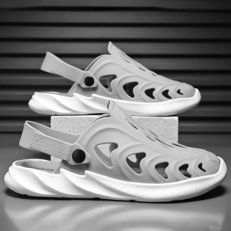 Hole Shoes Men Wear Thick Soles In Summer, Step On Shit, Bag Head Slippers Coconut Travel Beach Outdoor Sandals