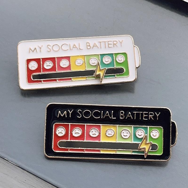 Design Creativity: Slidable 'My Social Battery' Brooch - Cute Mood-Changing Student Badge