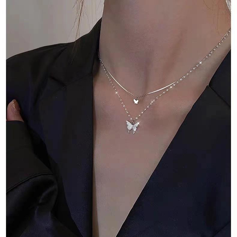 Butterfly double-layer necklace for women, an Instagram niche design, versatile, light luxury and cold style collarbone chain