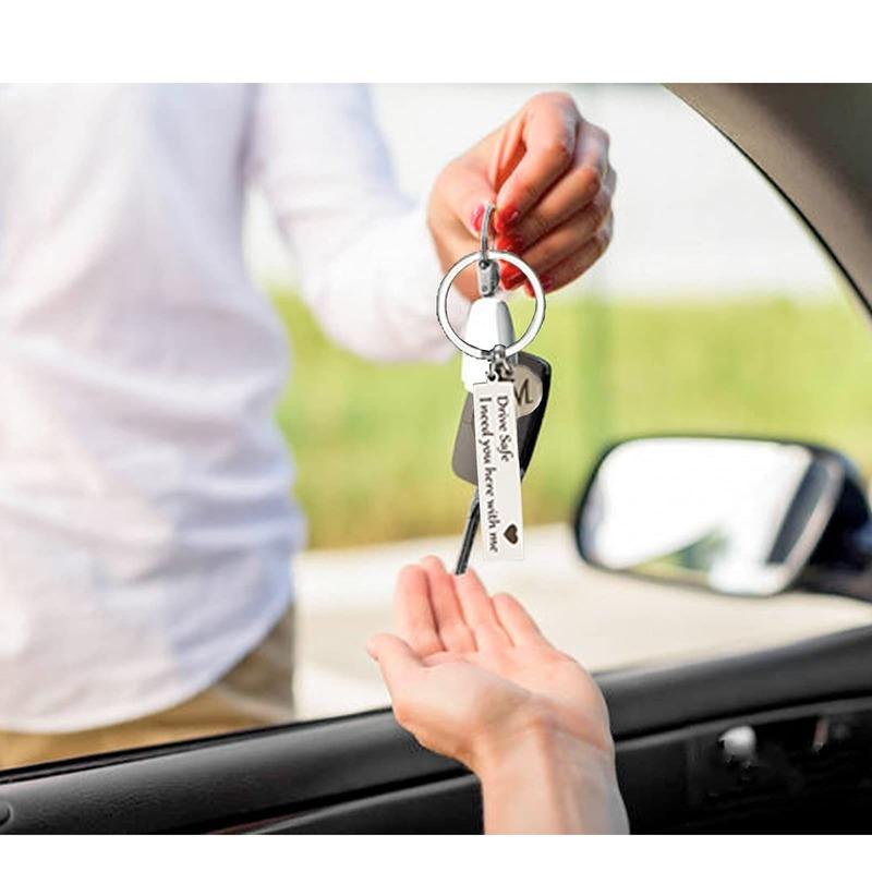 Custom Drive Safe Keychain A-Z 26 Initials Chain Men Women Engraved Stainless Steel Keychain Birthday Father's Day Keyring Gift